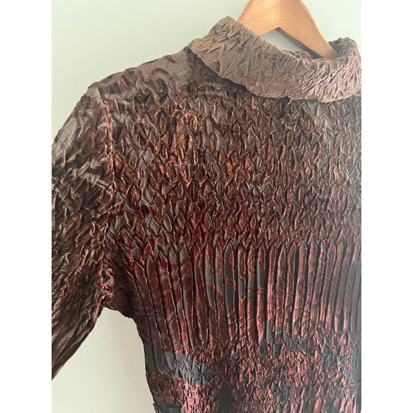 Komarov Velvet Crinkle Top Floral Red Brown Lightweight Size Medium JL - Picture 3 of 8